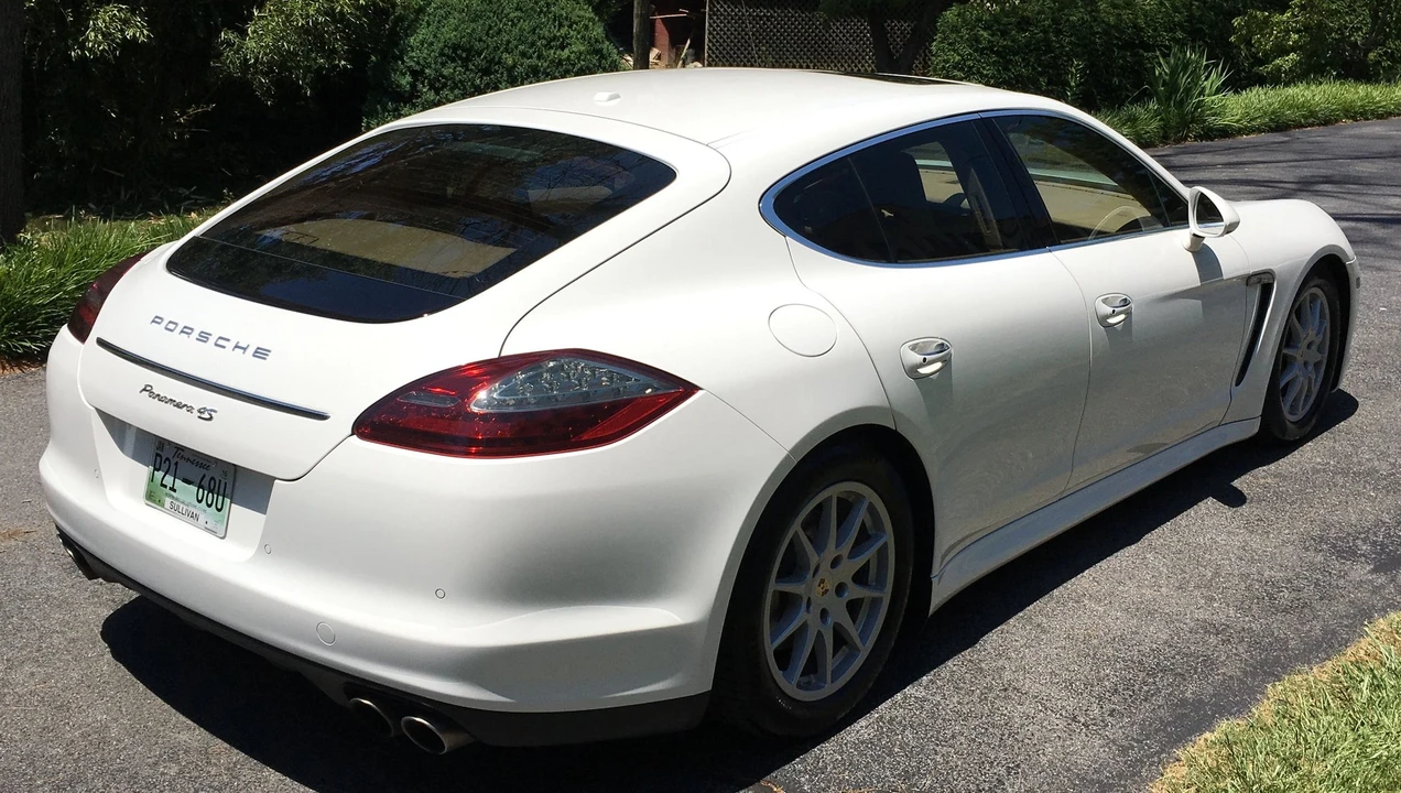 2010 Porsche 970 Panamera 4S - Image 6 of 28