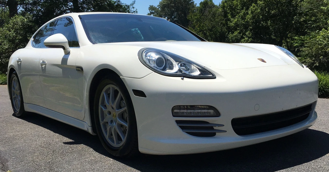 2010 Porsche 970 Panamera 4S - Image 3 of 28