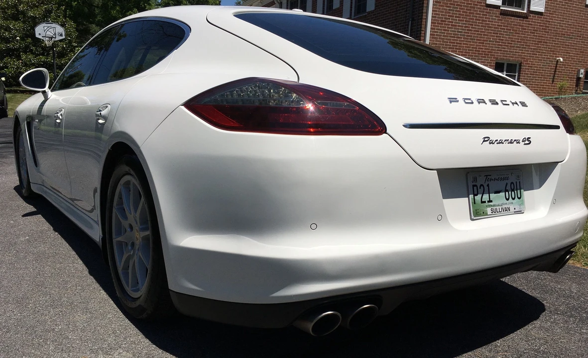 2010 Porsche 970 Panamera 4S - Image 8 of 28