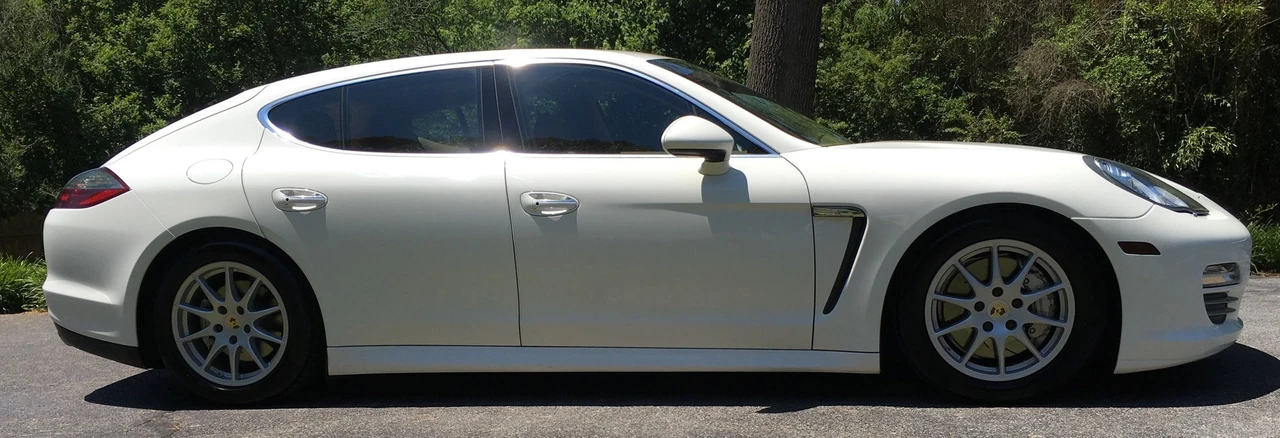2010 Porsche 970 Panamera 4S - Image 4 of 28