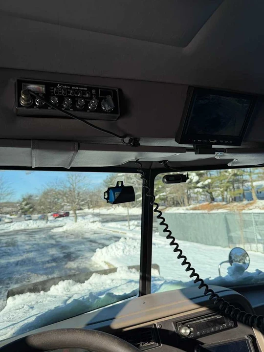 2010 Peterbilt - Image 8 of 9