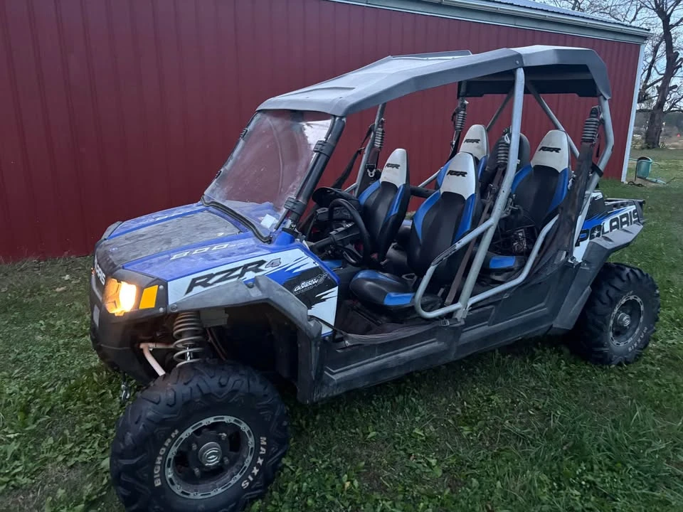 2010 Polaris - Image 2 of 3