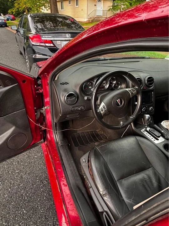 2010 Pontiac G6 - Image 7 of 11