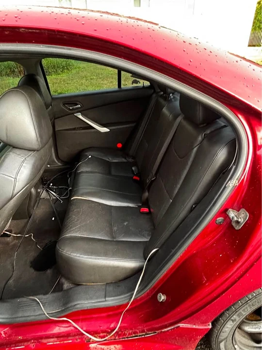 2010 Pontiac G6 - Image 10 of 11