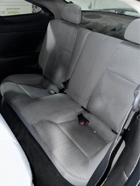 2010 Pontiac G5 - Image 7 of 12