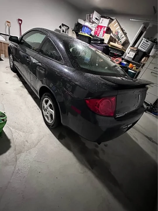 2010 Pontiac G5 - Image 2 of 12