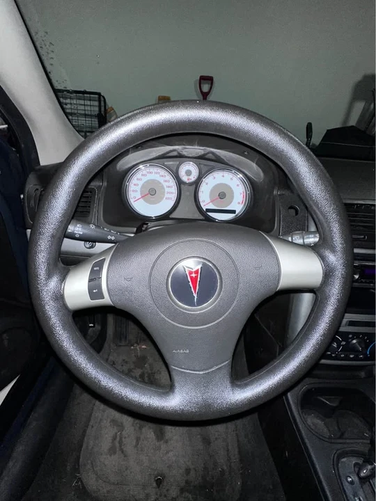 2010 Pontiac G5 - Image 6 of 12