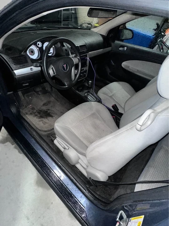 2010 Pontiac G5 - Image 11 of 12