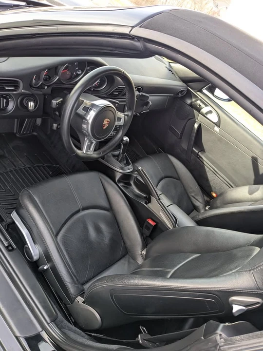 2010 Porsche 997 Carrera - Image 10 of 16
