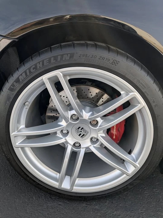 2010 Porsche 997 Carrera - Image 13 of 16