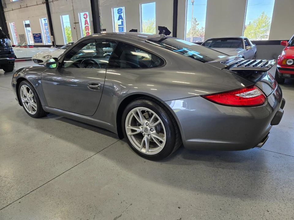 2010 Porsche 997 Carrera - Image 6 of 17