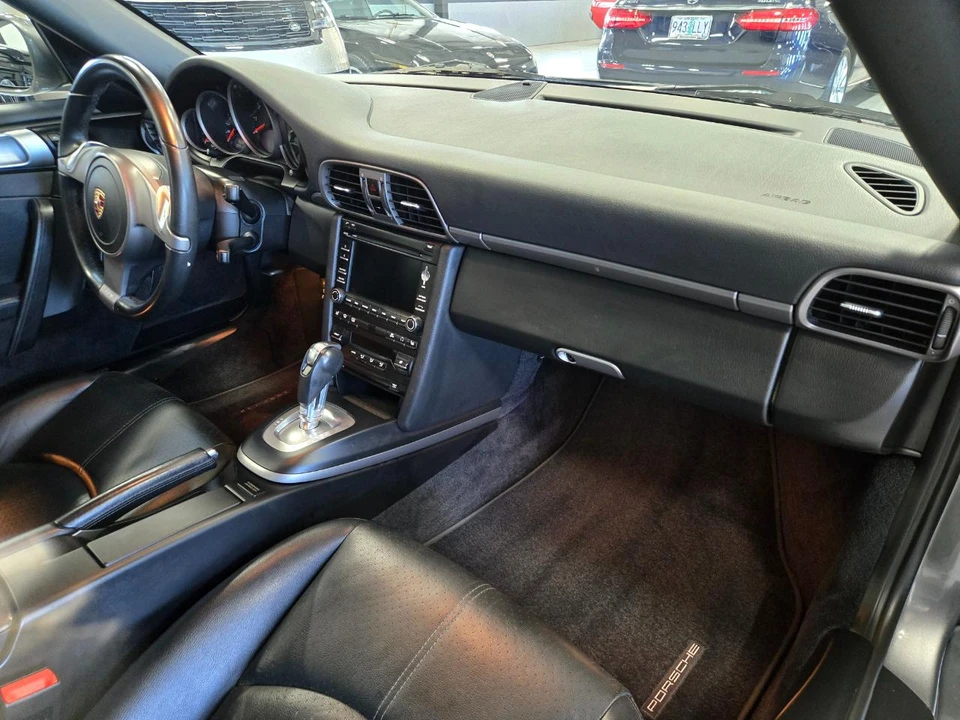2010 Porsche 997 Carrera - Image 11 of 17