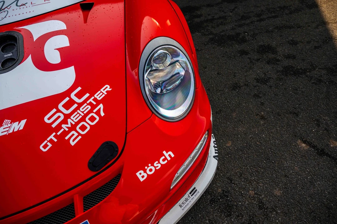 2010 Porsche 911 - Image 27 of 31