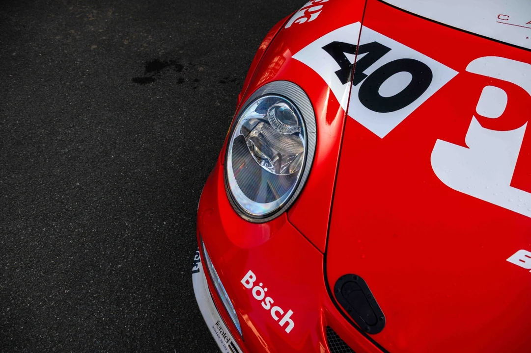 2010 Porsche 911 - Image 28 of 31