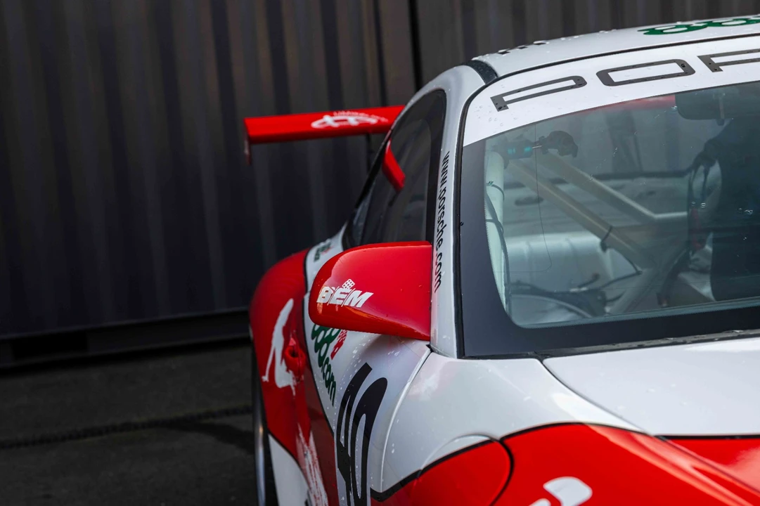 2010 Porsche 911 - Image 30 of 31