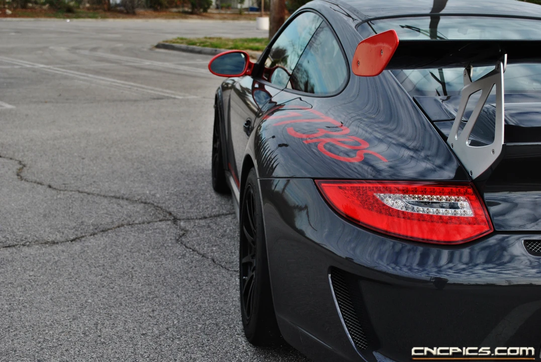 2010 Porsche 997 GT3 RS - Image 24 of 31
