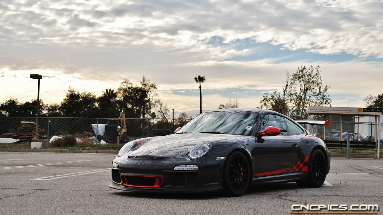 2010 Porsche 997 GT3 RS - Image 18 of 31