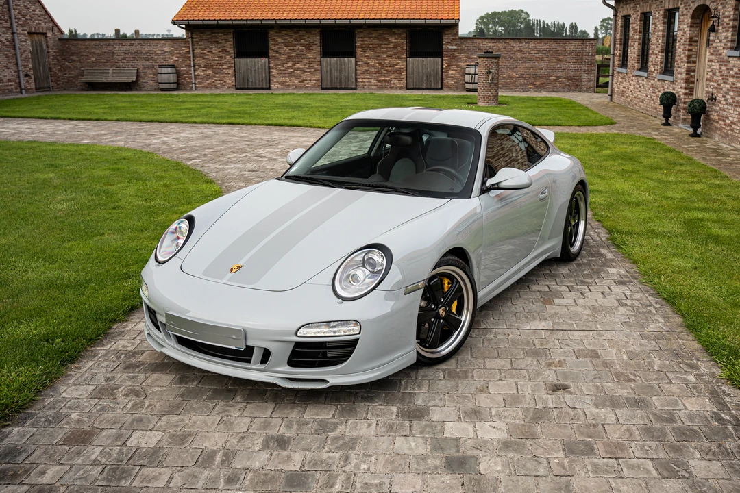 2010 Porsche 997 Carrera - Image 8 of 31