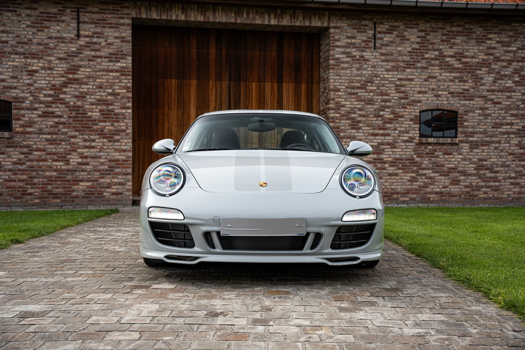 2010 Porsche 997 Carrera - Image 2 of 31