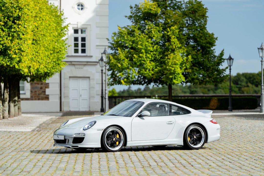 2010 Porsche 997 Sport Classic - Image 10 of 31