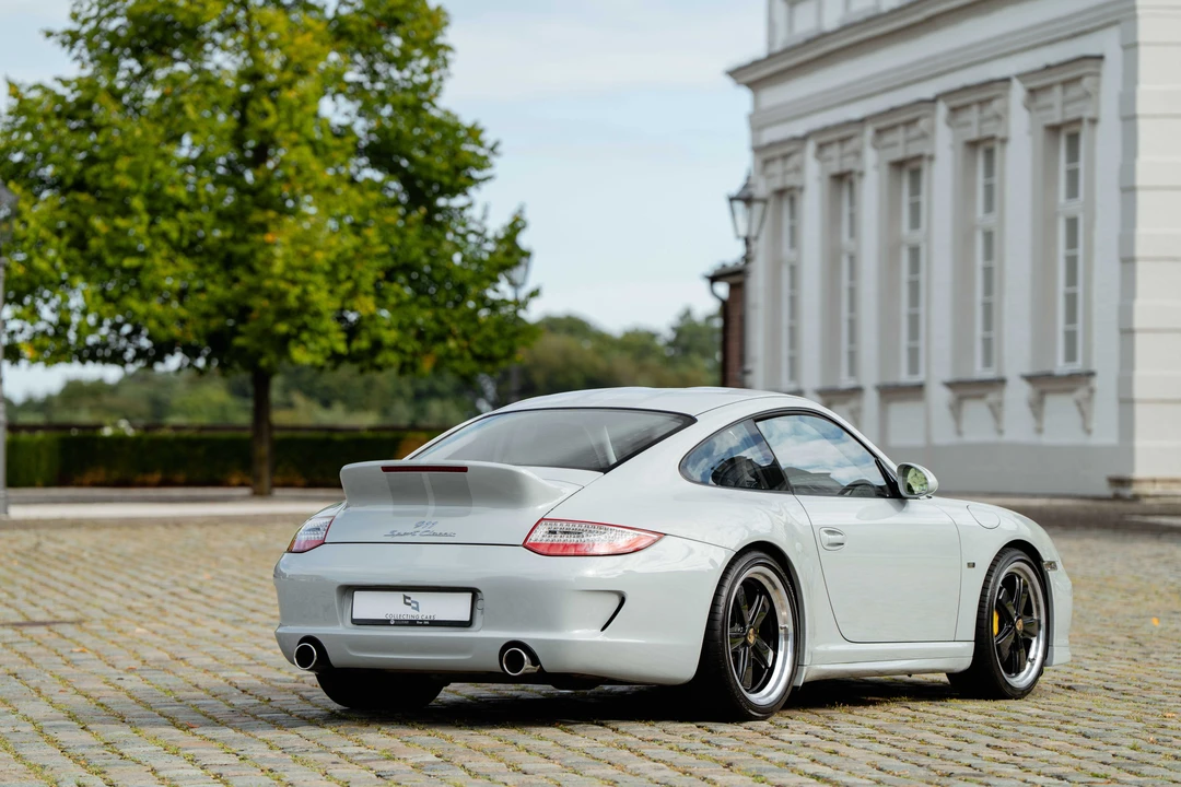 2010 Porsche 997 Sport Classic - Image 19 of 31