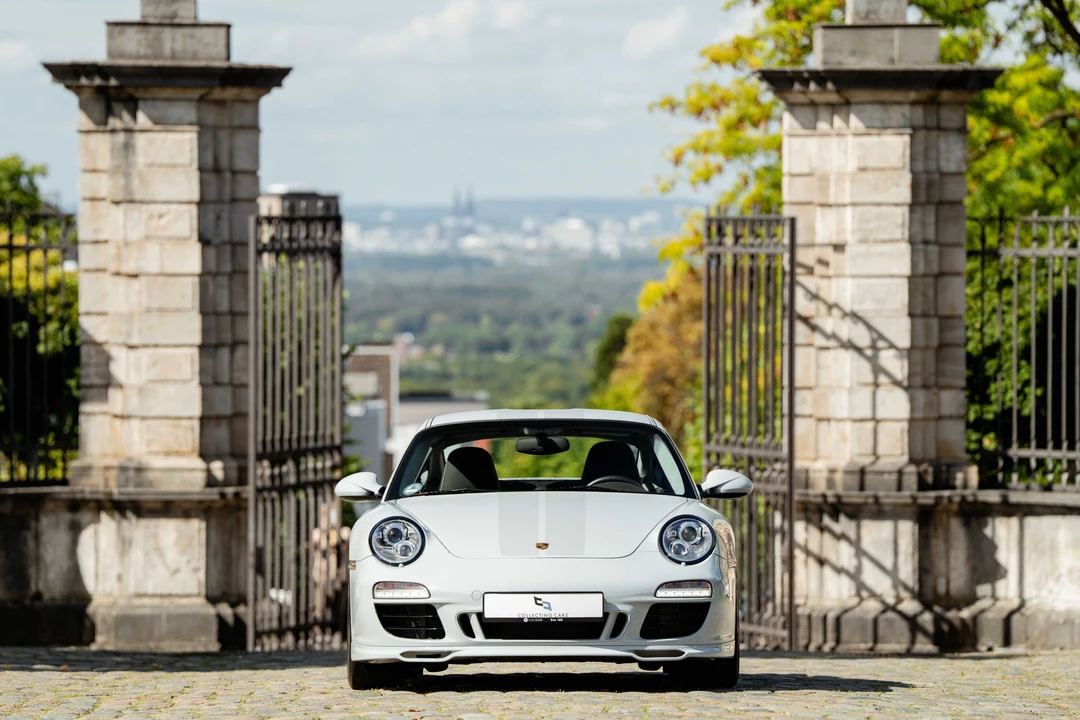 2010 Porsche 997 Sport Classic - Image 2 of 31