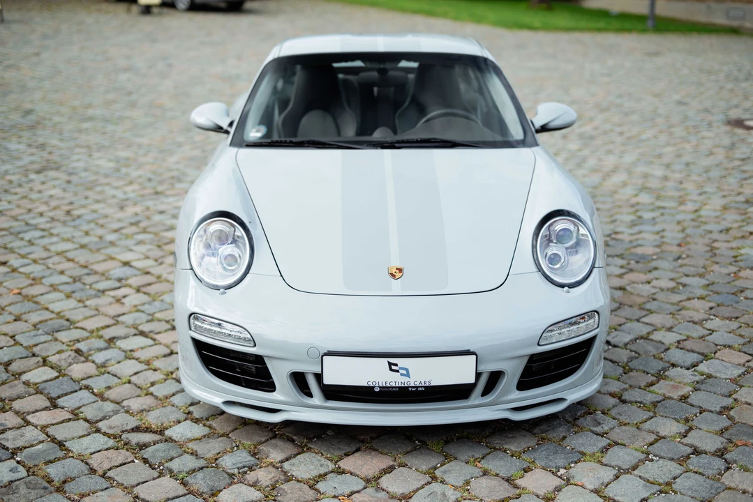 2010 Porsche 997 Sport Classic - Image 20 of 31