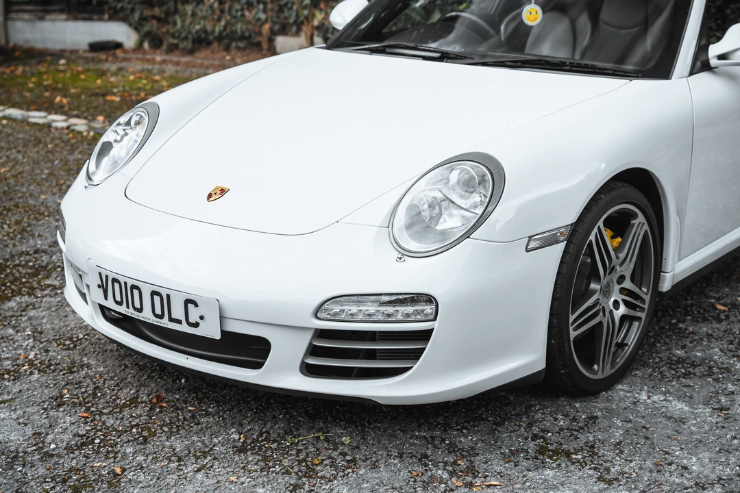 2010 Porsche 997 Carrera 4 - Image 18 of 31
