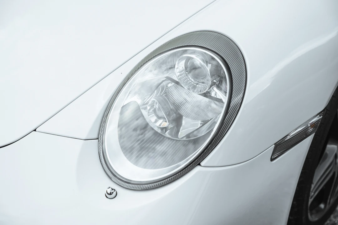 2010 Porsche 997 Carrera 4 - Image 19 of 31