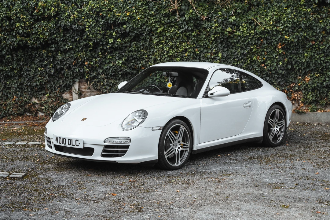 2010 Porsche 997 Carrera 4 - Image 11 of 31