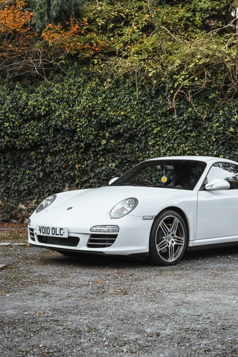 2010 Porsche 997 Carrera 4 - Image 26 of 31