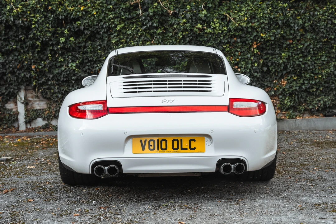2010 Porsche 997 Carrera 4 - Image 6 of 31