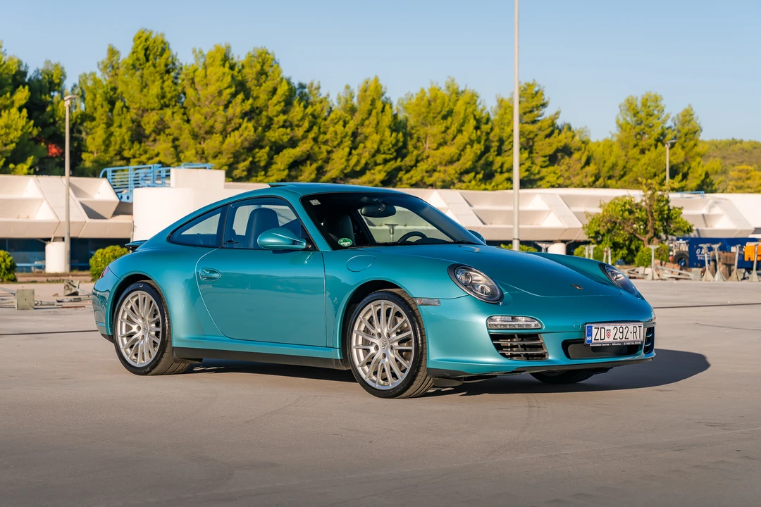 2010 Porsche 997 Carrera 4 - Image 4 of 31