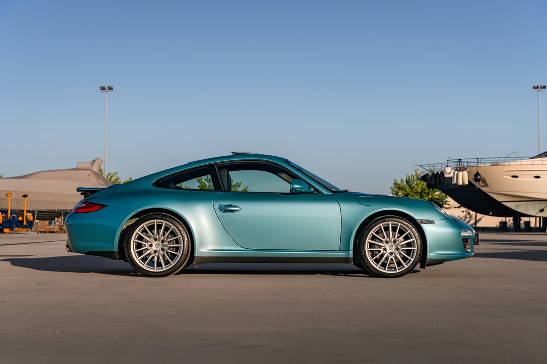 2010 Porsche 997 Carrera 4 - Image 2 of 31