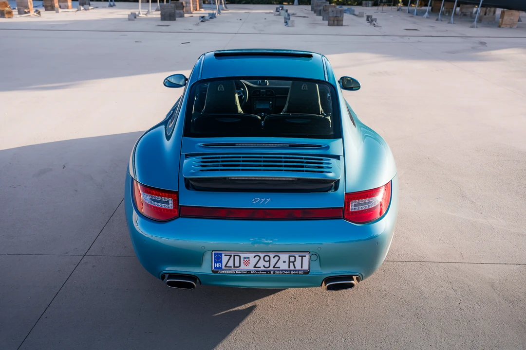 2010 Porsche 997 Carrera 4 - Image 20 of 31