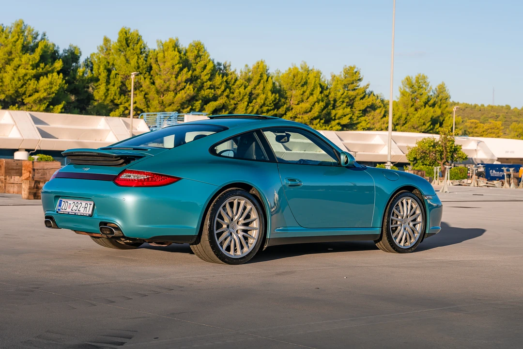 2010 Porsche 997 Carrera 4 - Image 23 of 31