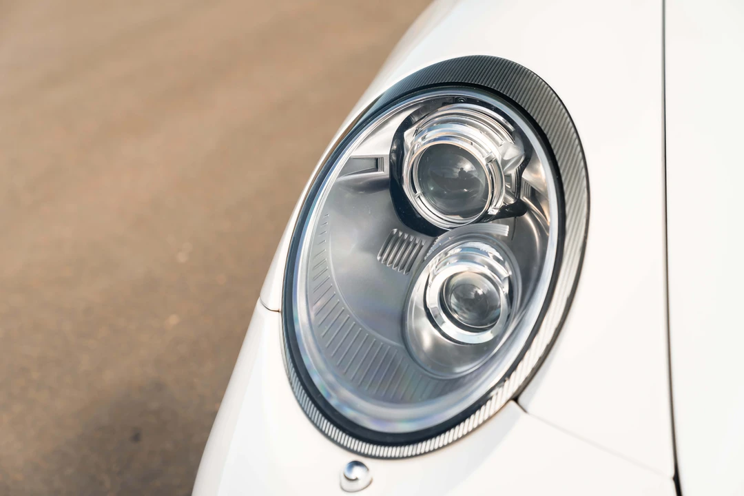2010 Porsche 997 Carrera 4S - Image 11 of 31