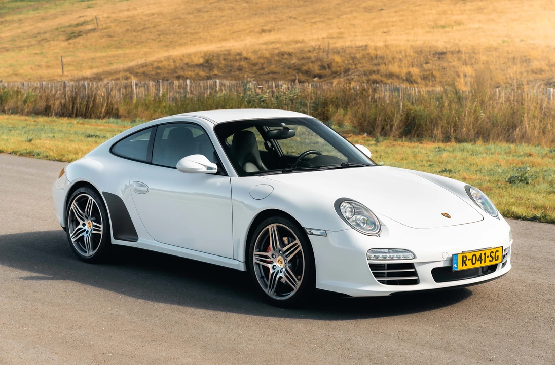 2010 Porsche 997 Carrera 4S - Image 9 of 31