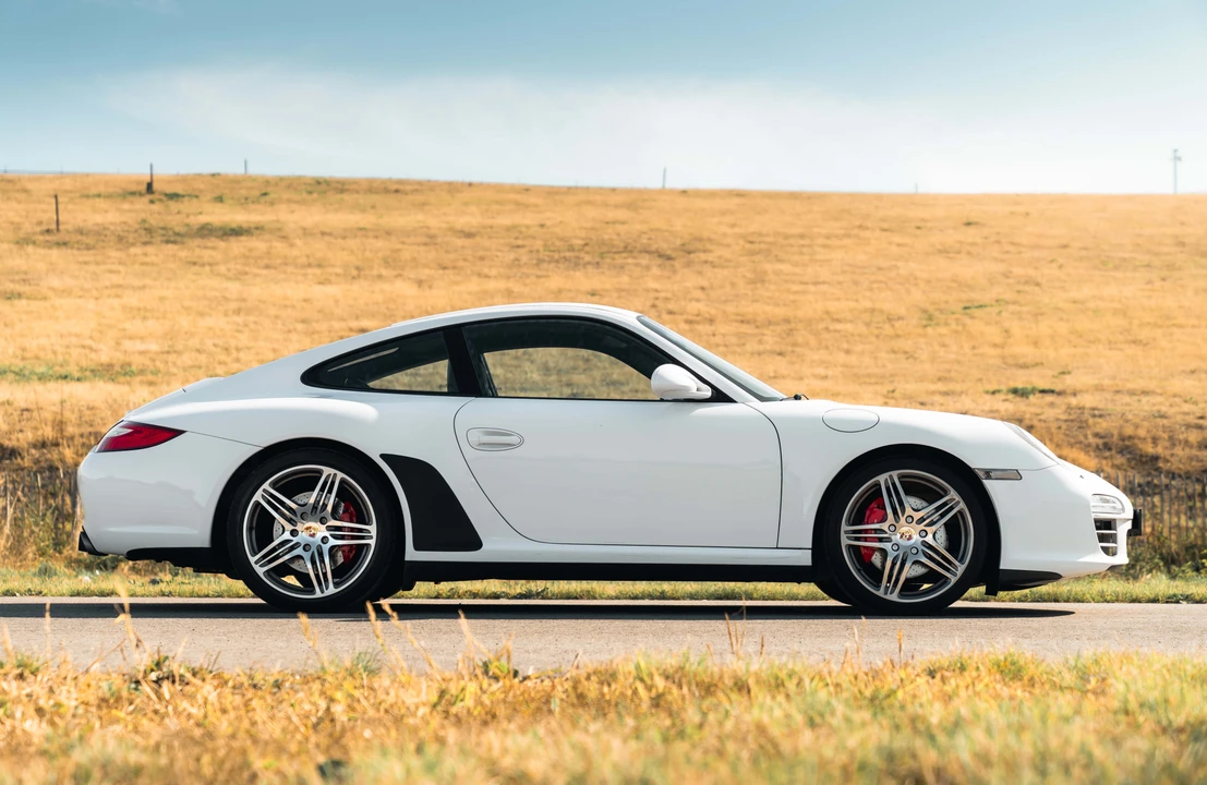 2010 Porsche 997 Carrera 4S - Image 8 of 31