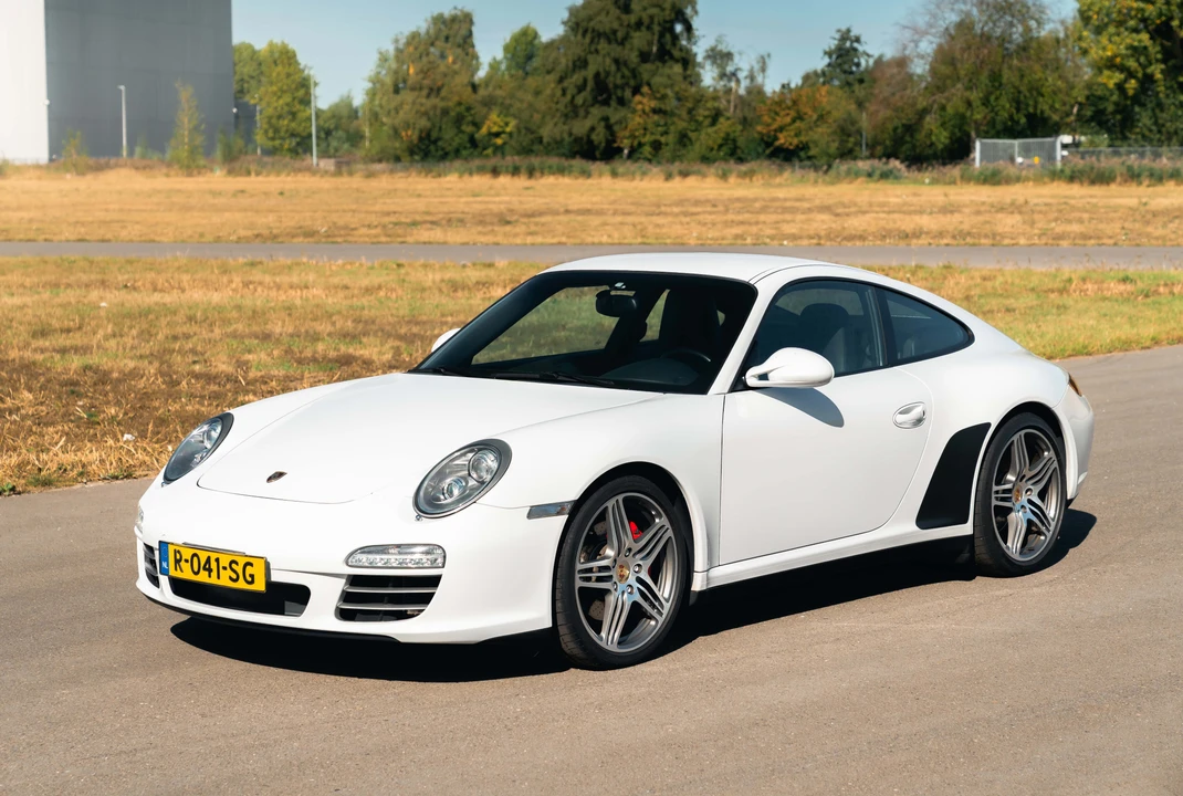 2010 Porsche 997 Carrera 4S - Image 3 of 31