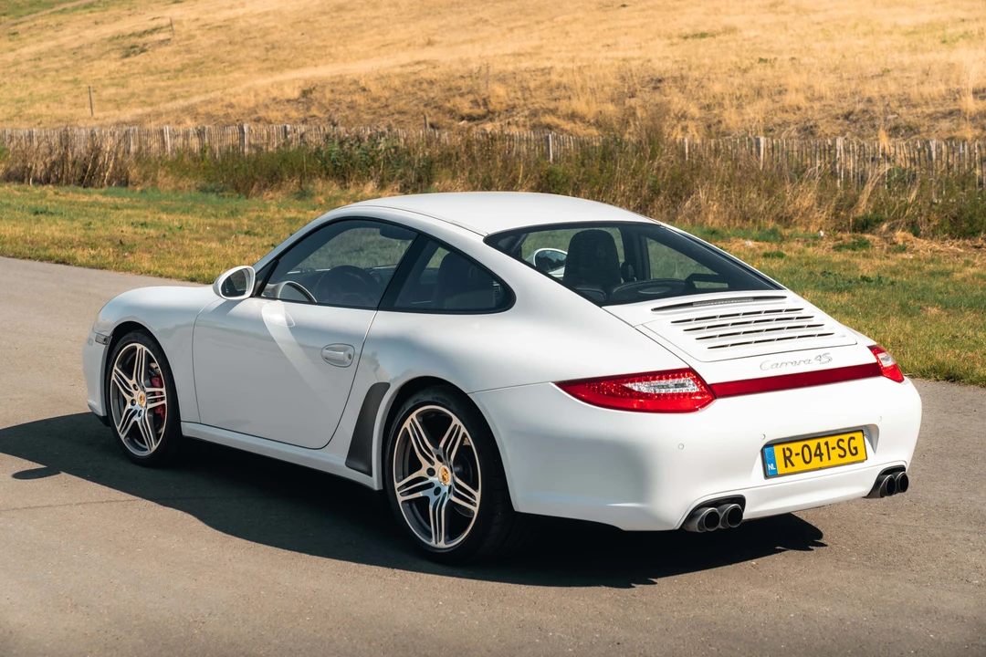 2010 Porsche 997 Carrera 4S - Image 5 of 31