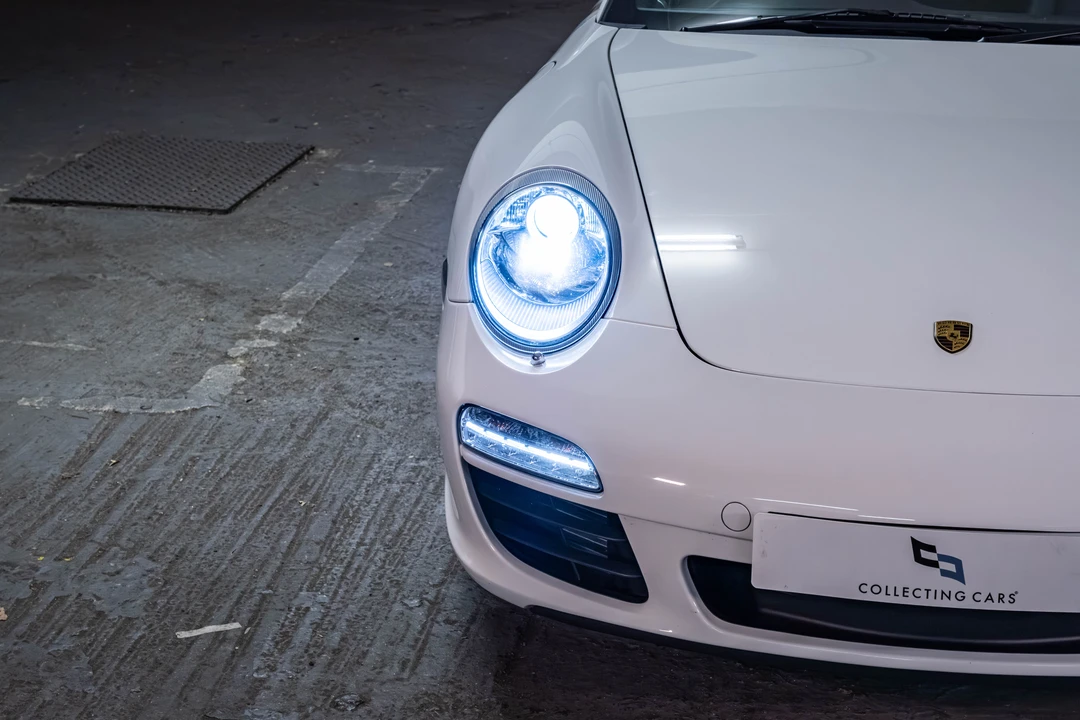 2010 Porsche 997 Carrera S - Image 15 of 31