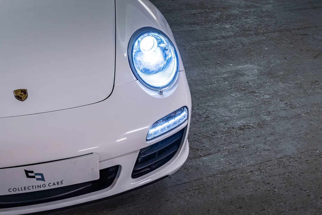 2010 Porsche 997 Carrera S - Image 16 of 31