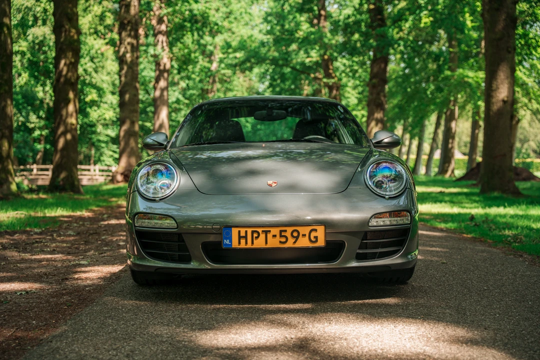 2010 Porsche 997 Carrera S - Image 10 of 31