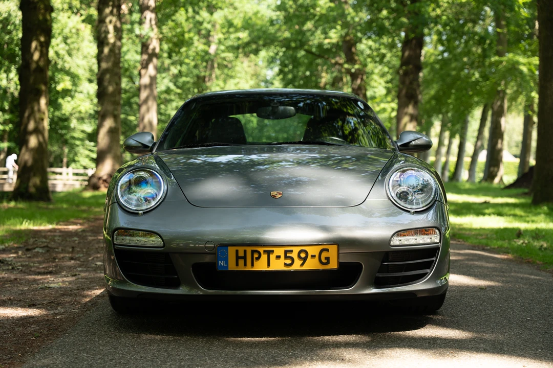 2010 Porsche 997 Carrera S - Image 2 of 31
