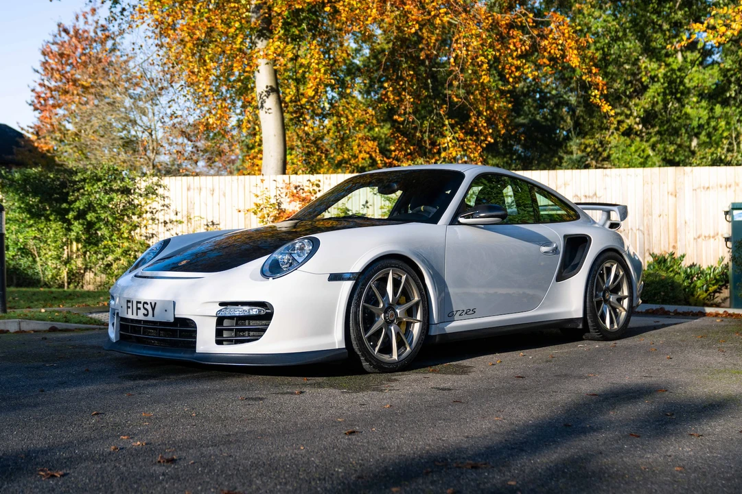 2010 Porsche 997 GT2 - Image 2 of 31