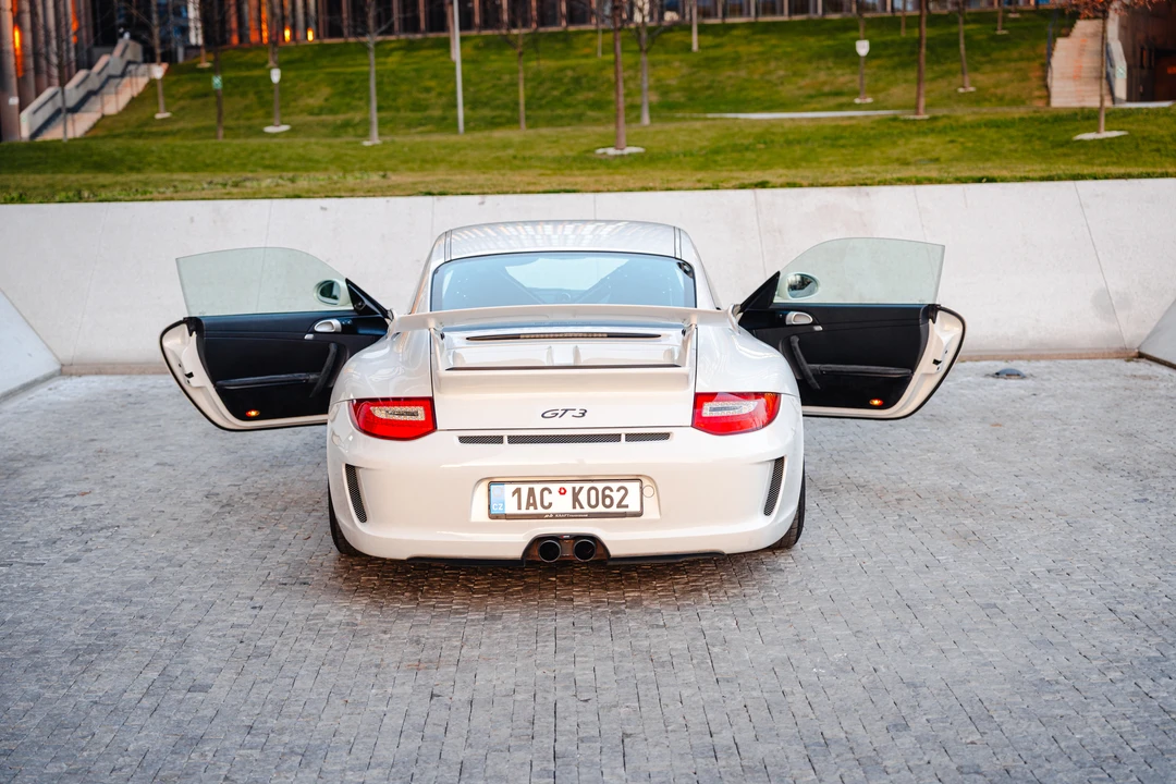 2009 Porsche 997 GT3 - Image 30 of 31