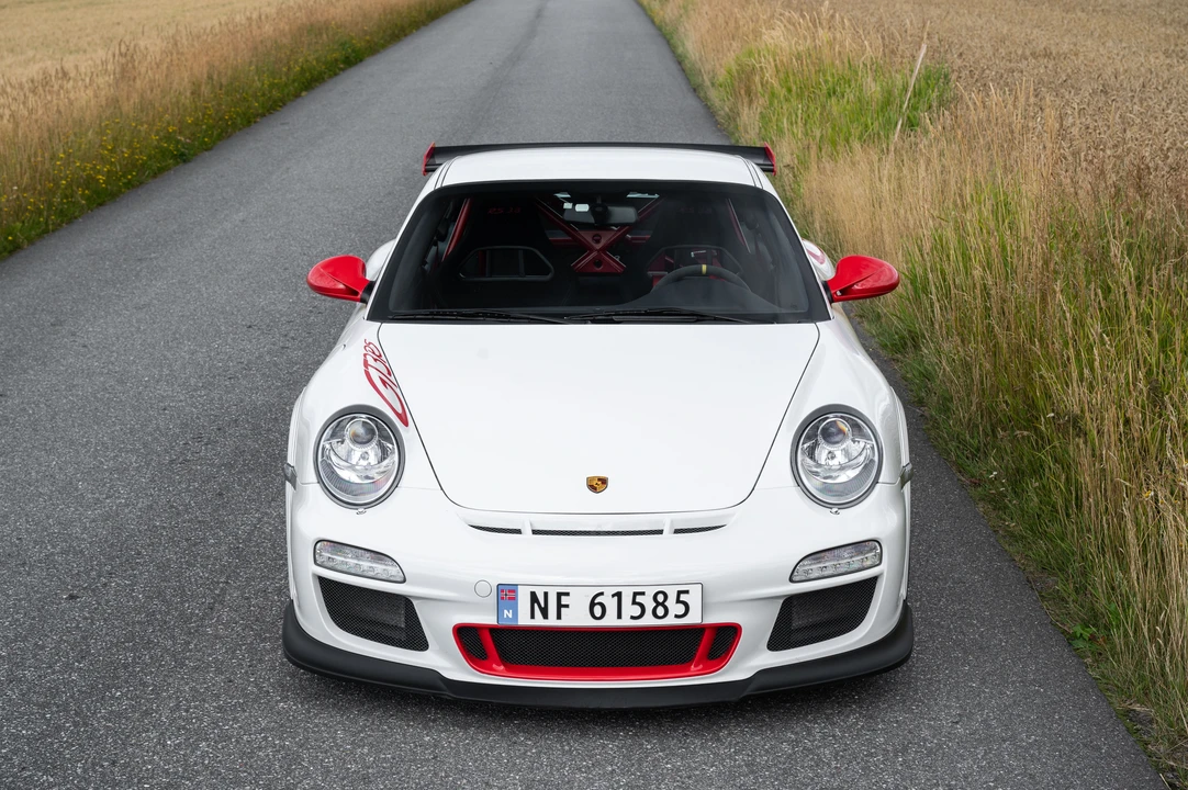 2010 Porsche 997 GT3 RS - Image 10 of 31
