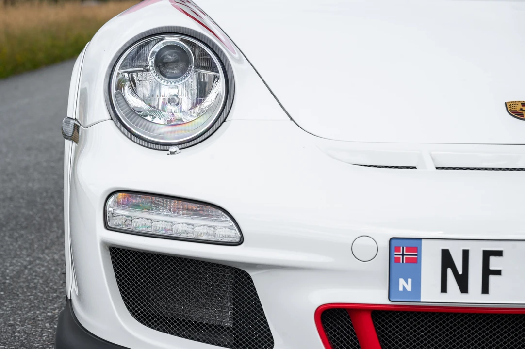 2010 Porsche 997 GT3 RS - Image 22 of 31