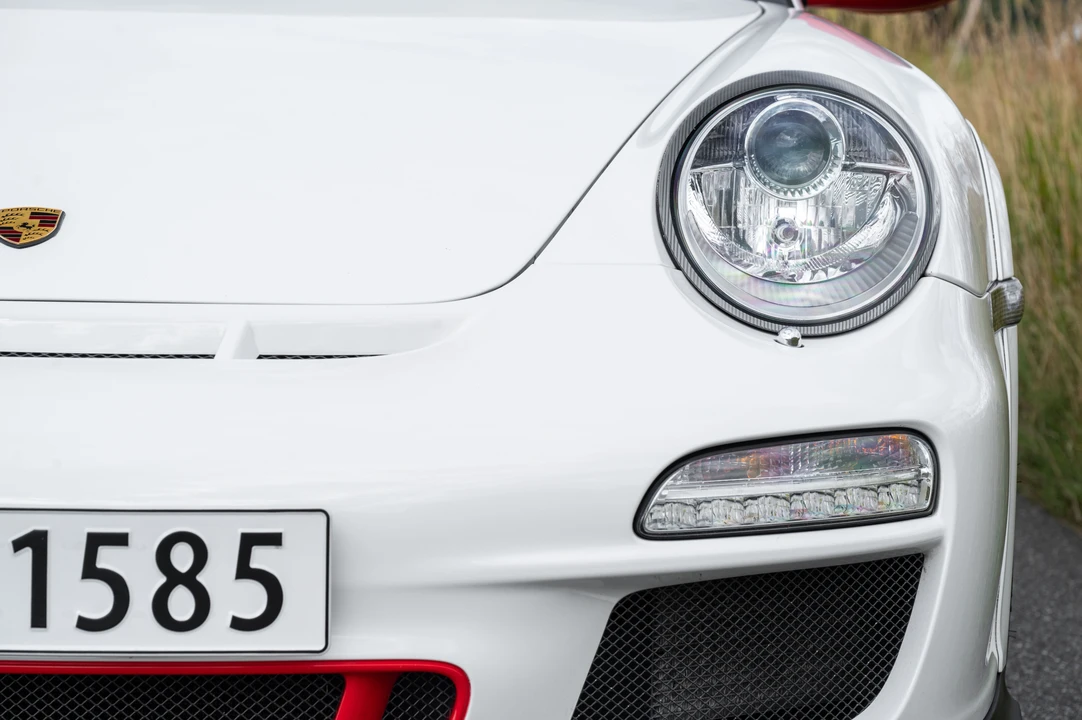 2010 Porsche 997 GT3 RS - Image 23 of 31